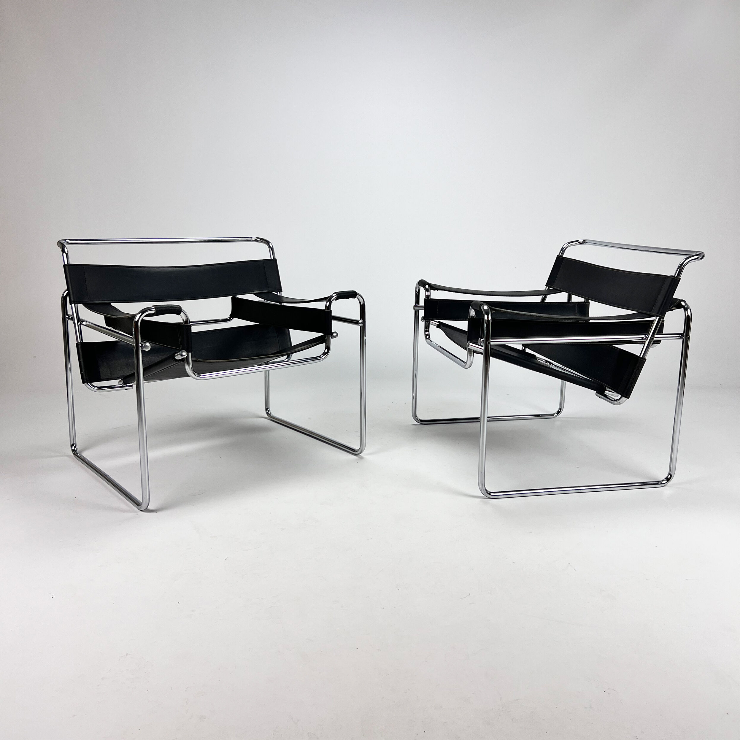 Set of 2 Wassily B3 Chairs by Marcel Breuer, 1980s
