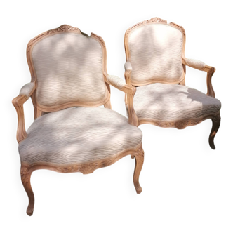 Paire de fauteuils LXV dossier à la reine