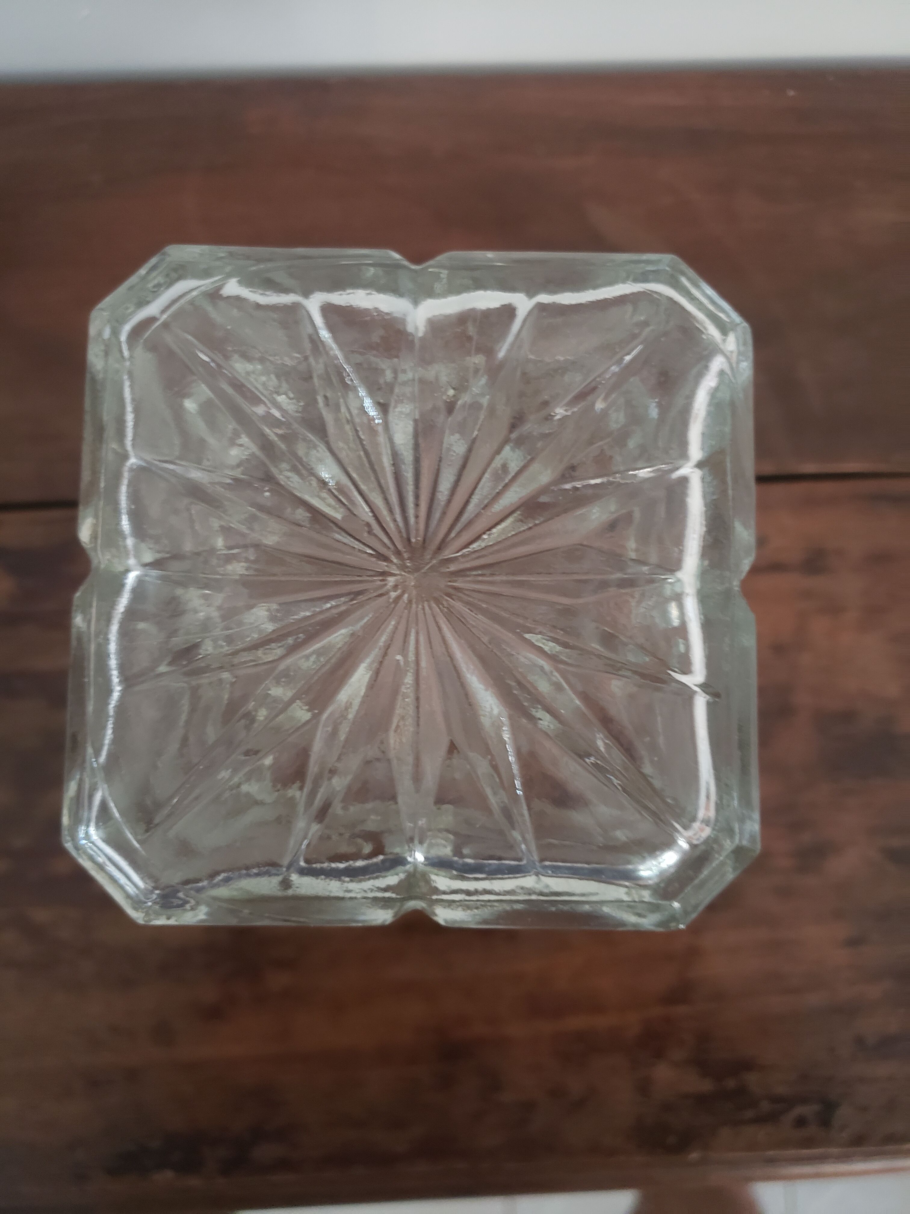 Whiskey decanter