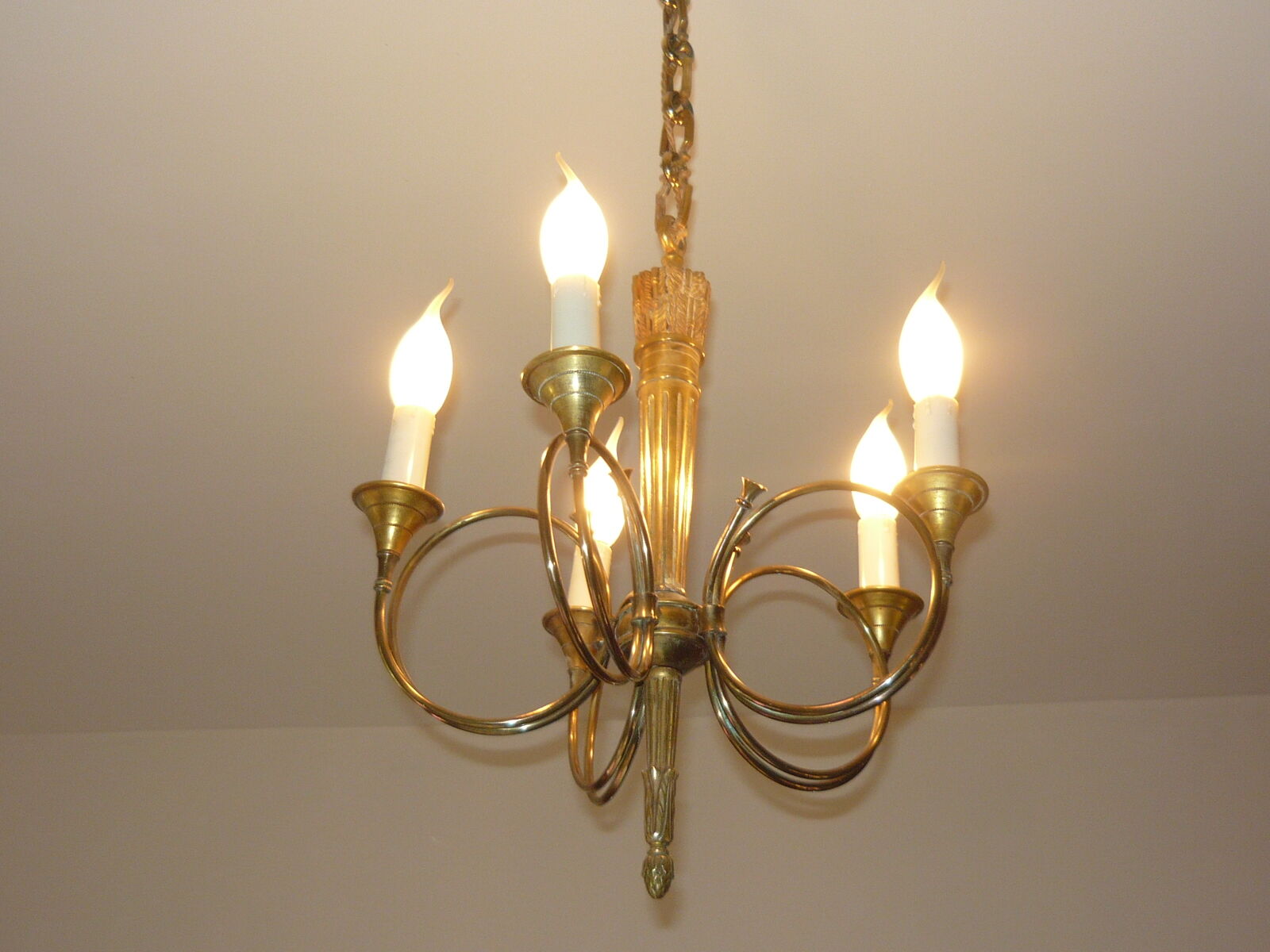 Chandelier with 5 fire hunting in bronze