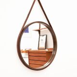 Round mirror in walnut
