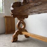 Table artisanale en orme massif, art populaire