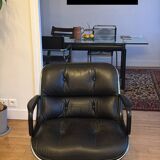 Charles Pollock office chair, Knoll edition