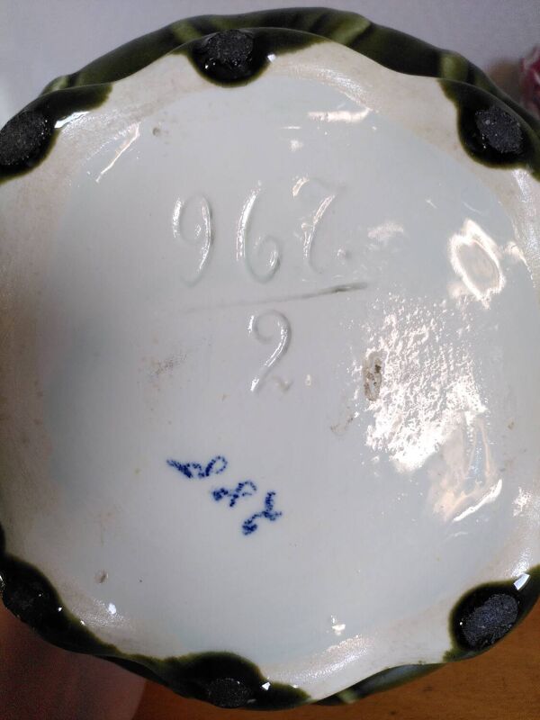 Paire de cache-pots, majolique Art Nouveau