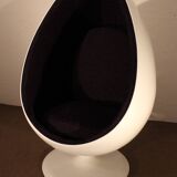 egg armchair