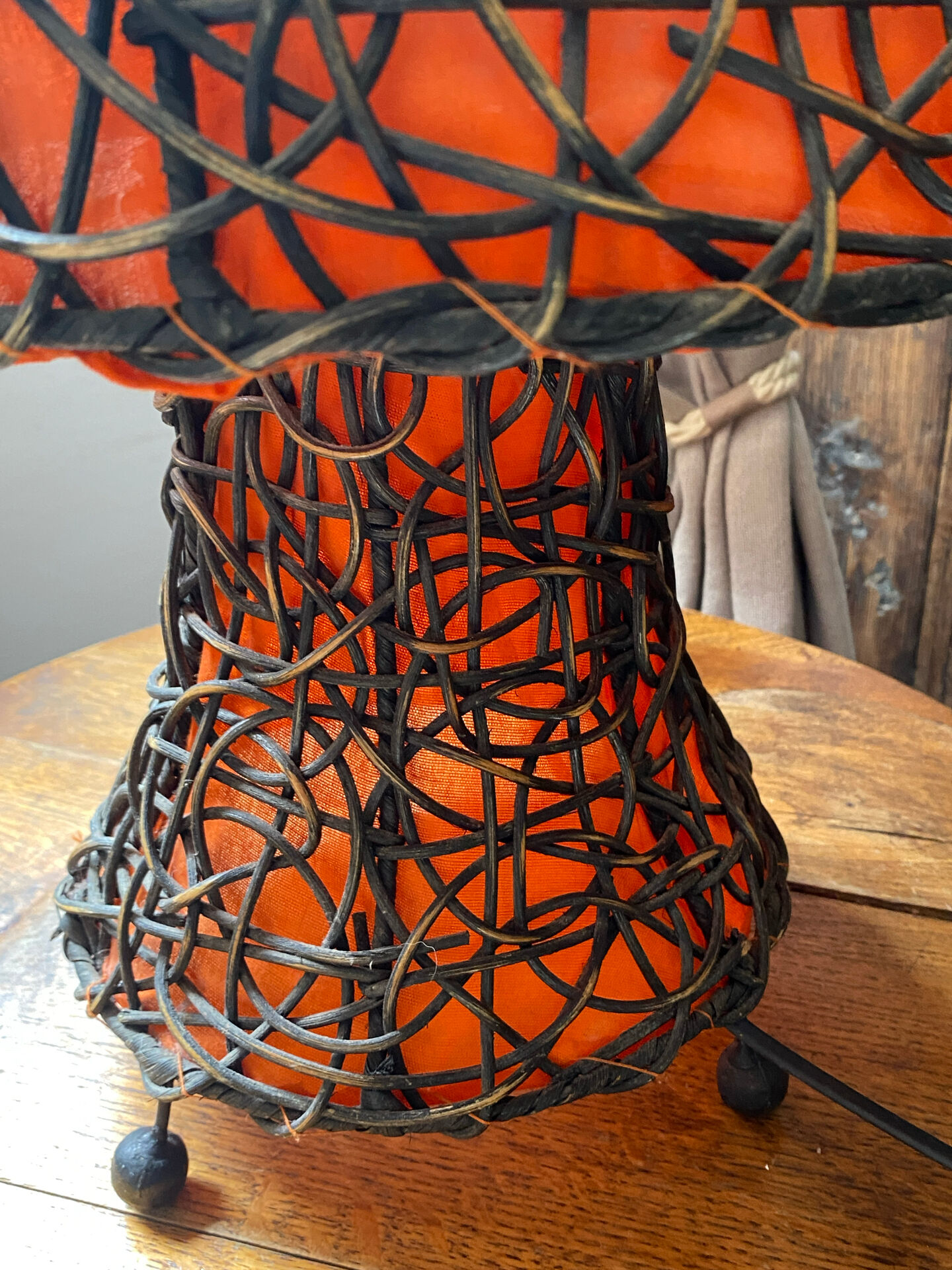 Large mushroom lamp in woven rattan