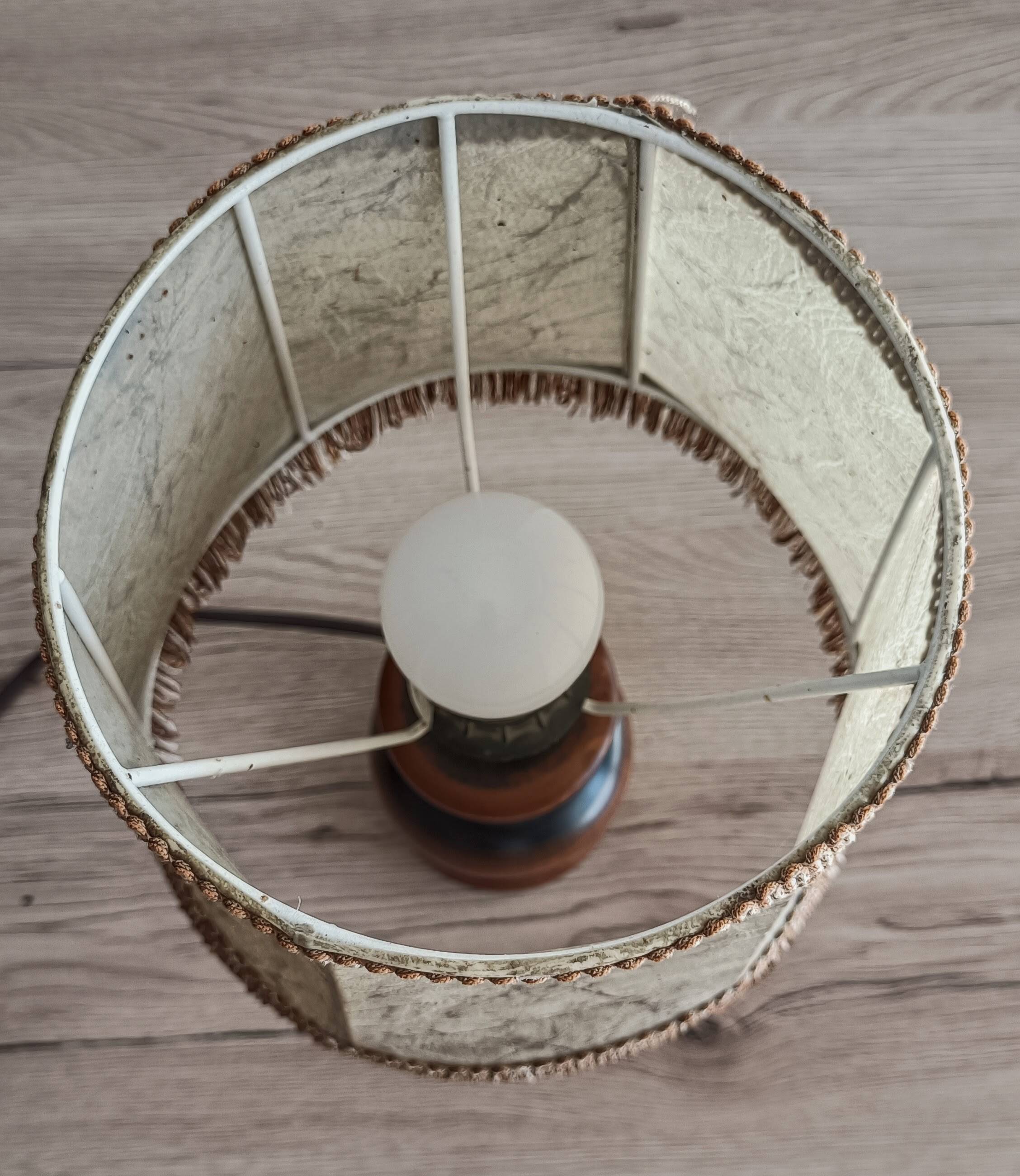 Vintage Italian table lamp in turned wood and leather lampshade