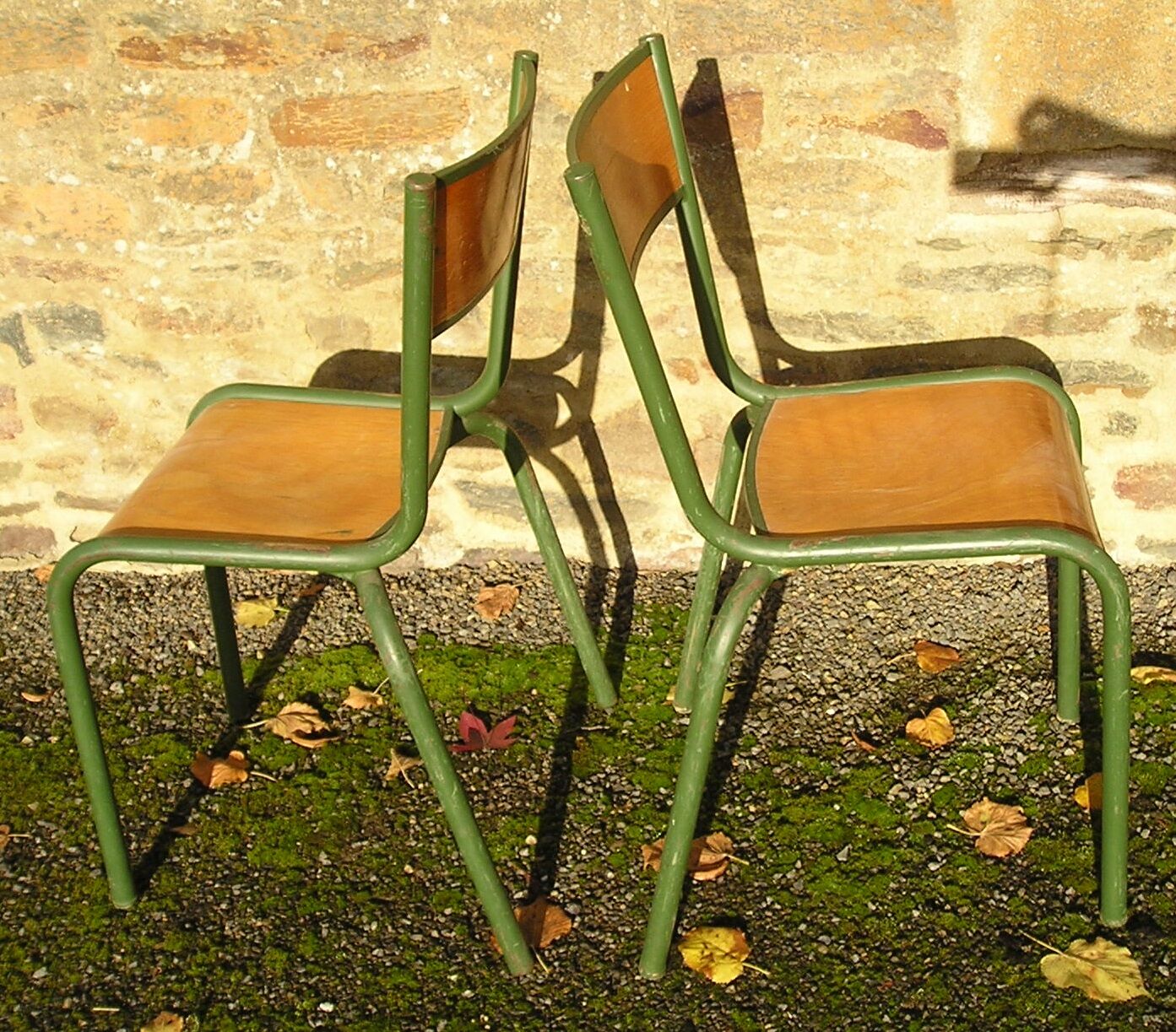 Pair of chairs of school Mulca