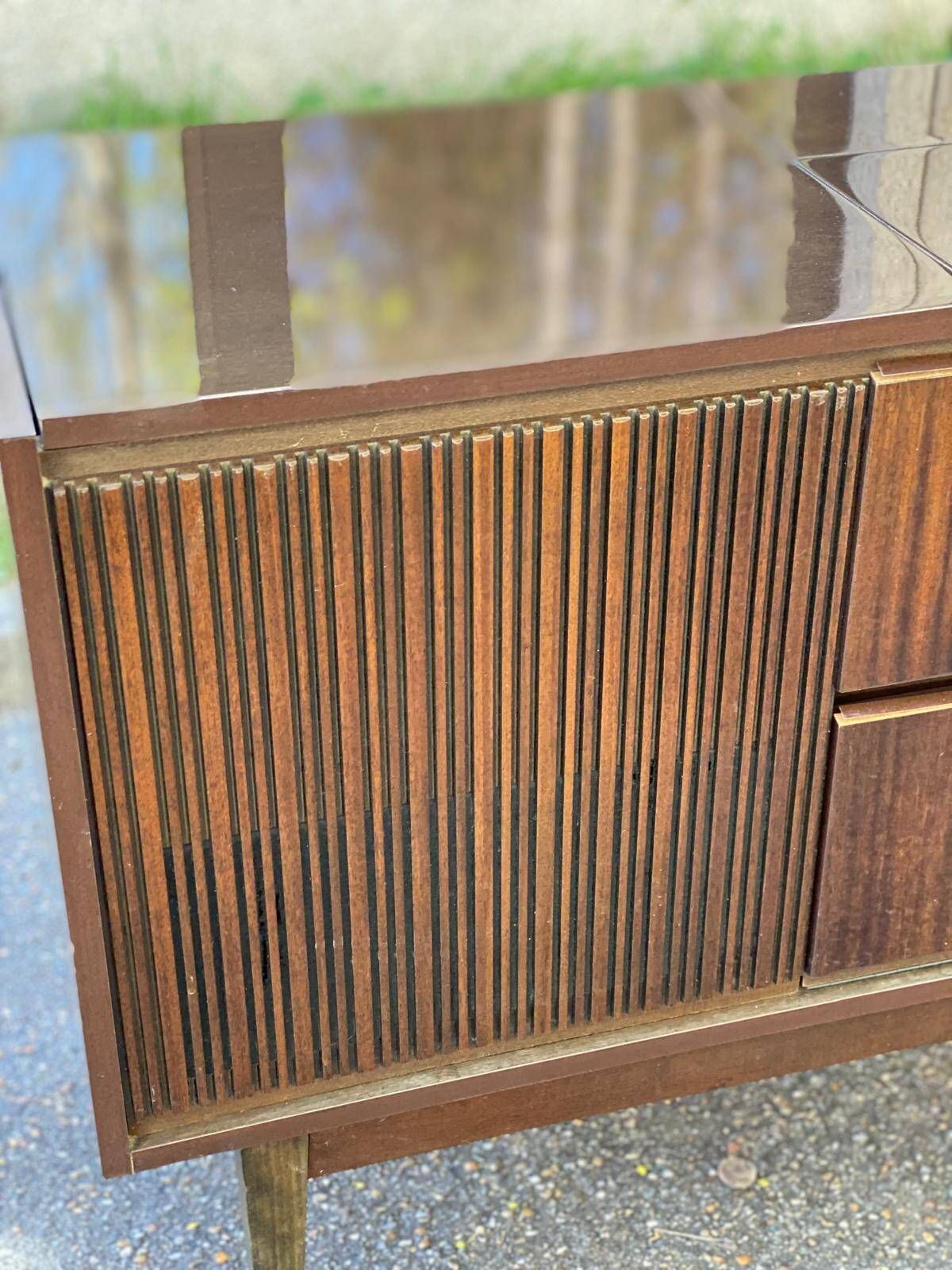 Grundig Scandinavian Hifi sideboard in wood and lacquered rosewood
