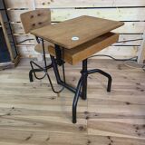 Desk - extendable school desk
