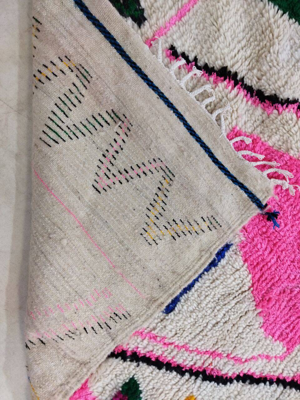 Handmade Moroccan Berber rug 300 x 190 cm