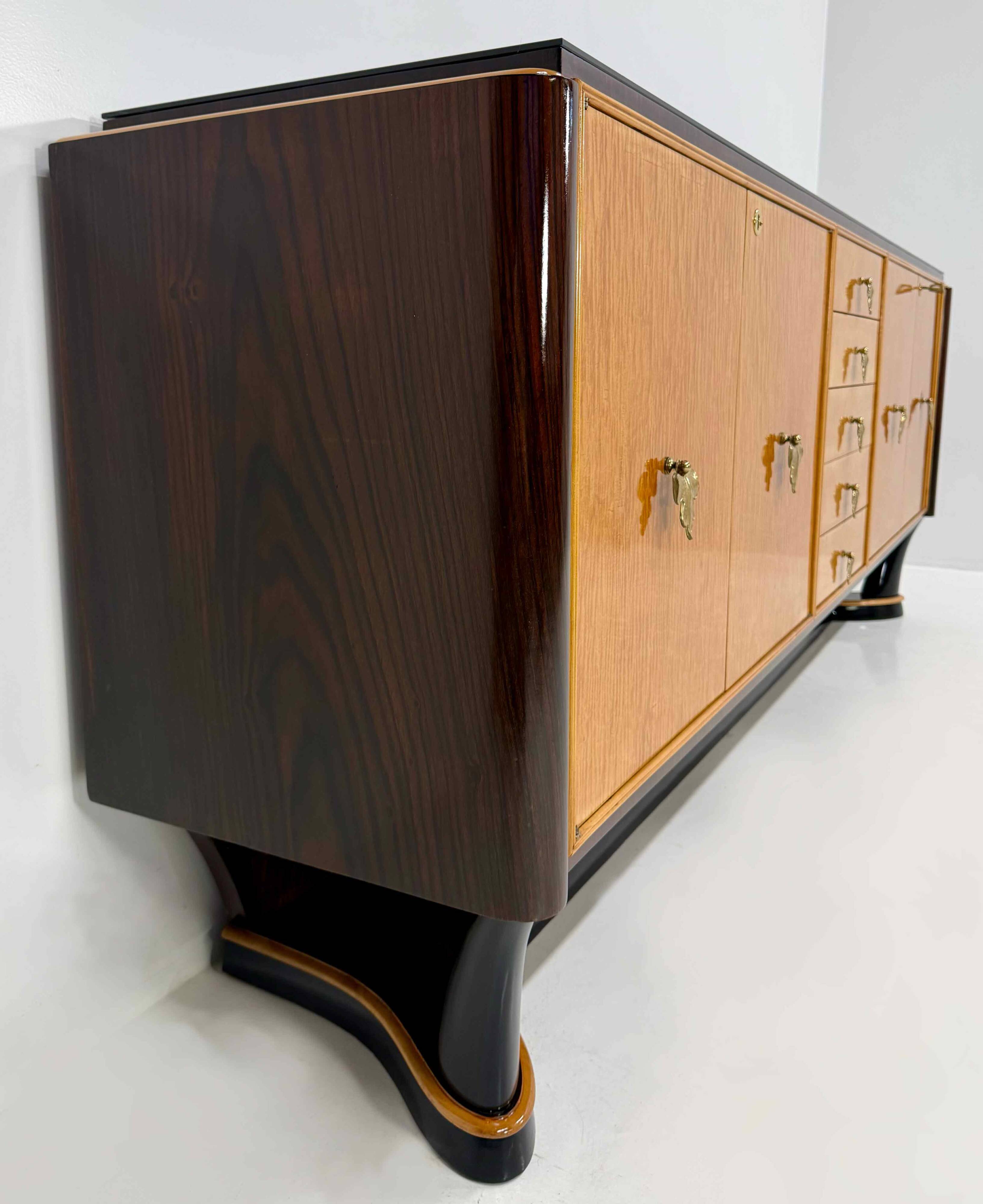Italian Art Deco Sideboard Attributed to Osvaldo Borsani in Maple, Late 194