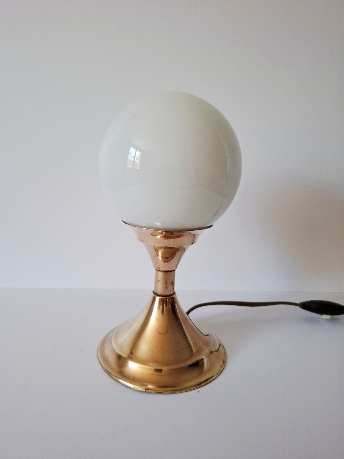 Vintage tulip base brass lamp