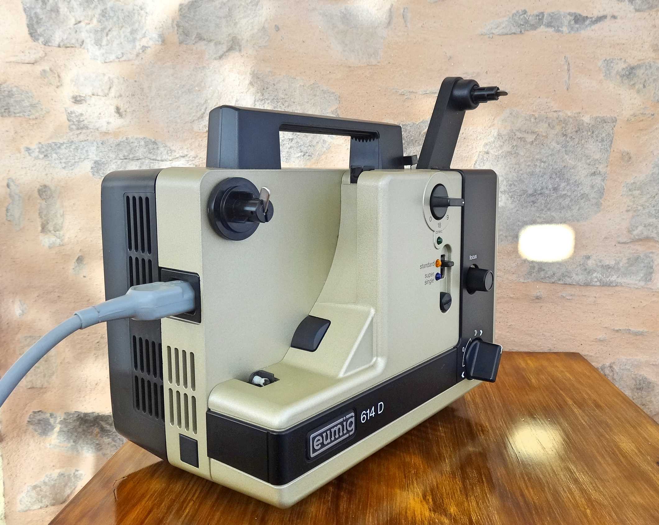 Eumig 614 D Super 8 Standard 8 Silent projector plus accessories