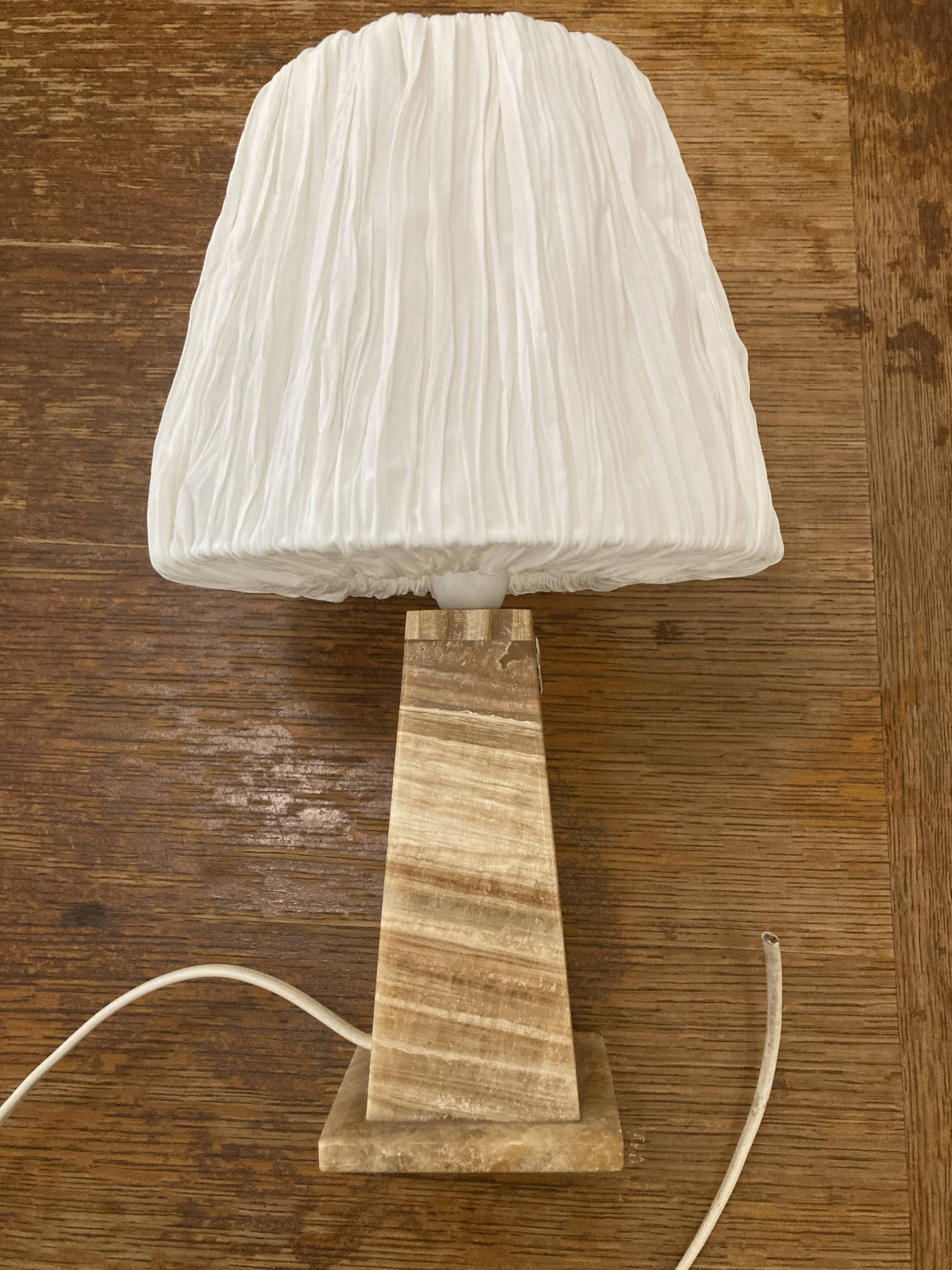 Modernist Table Lamp in Honey Onyx and Golden Maltese Cross - 1970s