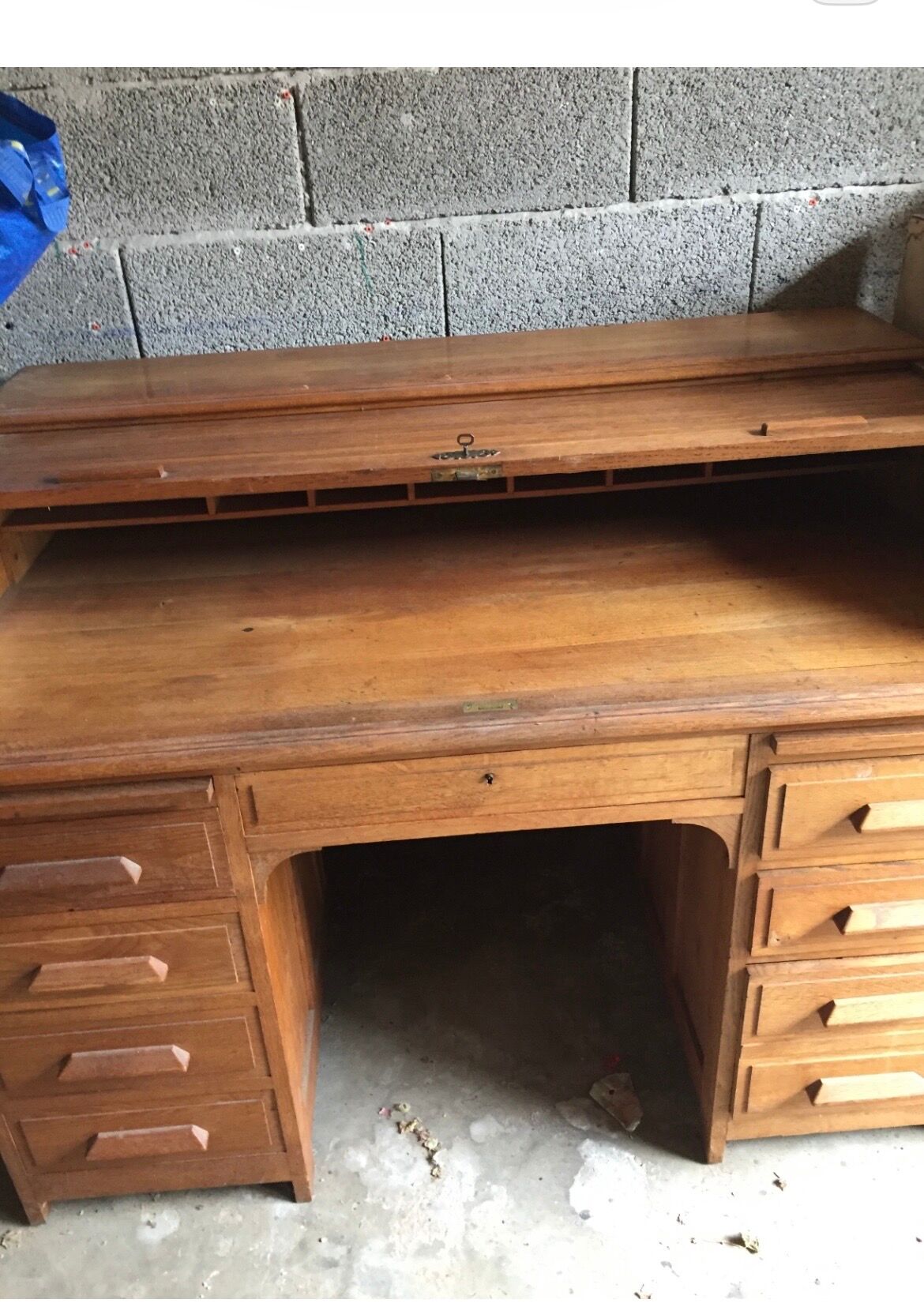 Bureau américain cylindre