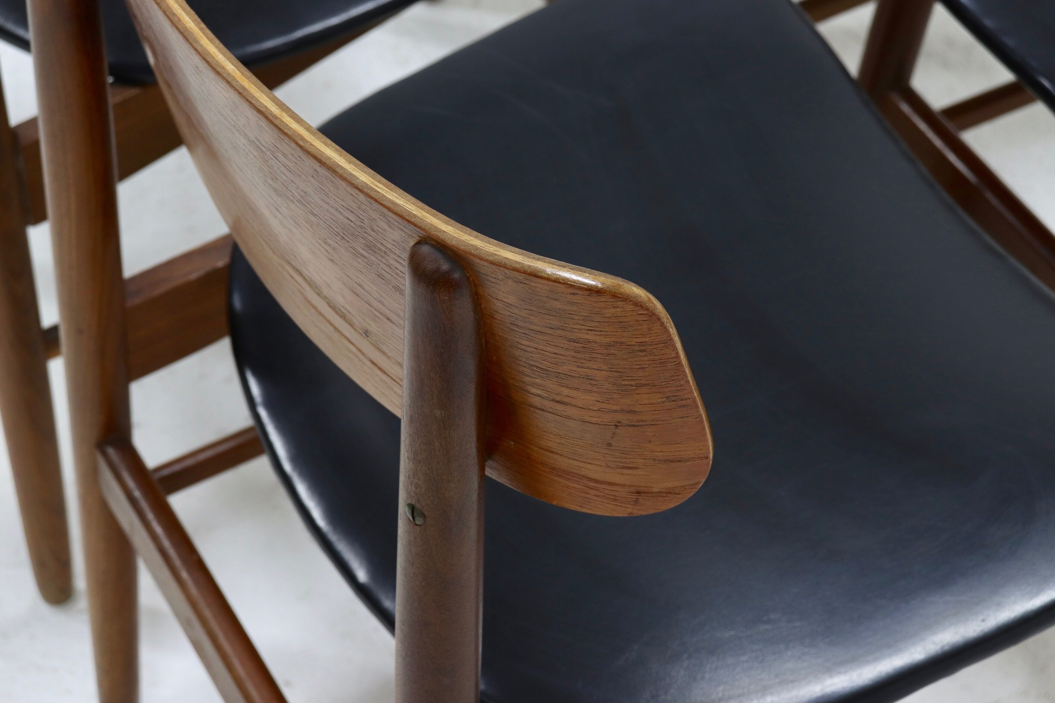 Set of 4 danish design teak and plywood dining chairs 1960s