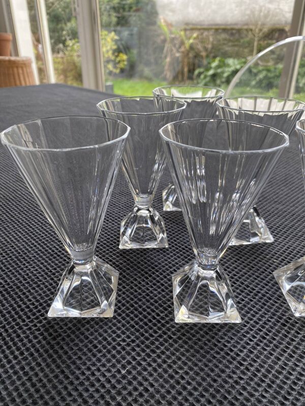 Série de 6 verres en cristal d'Arques modèle Pyramide 1988