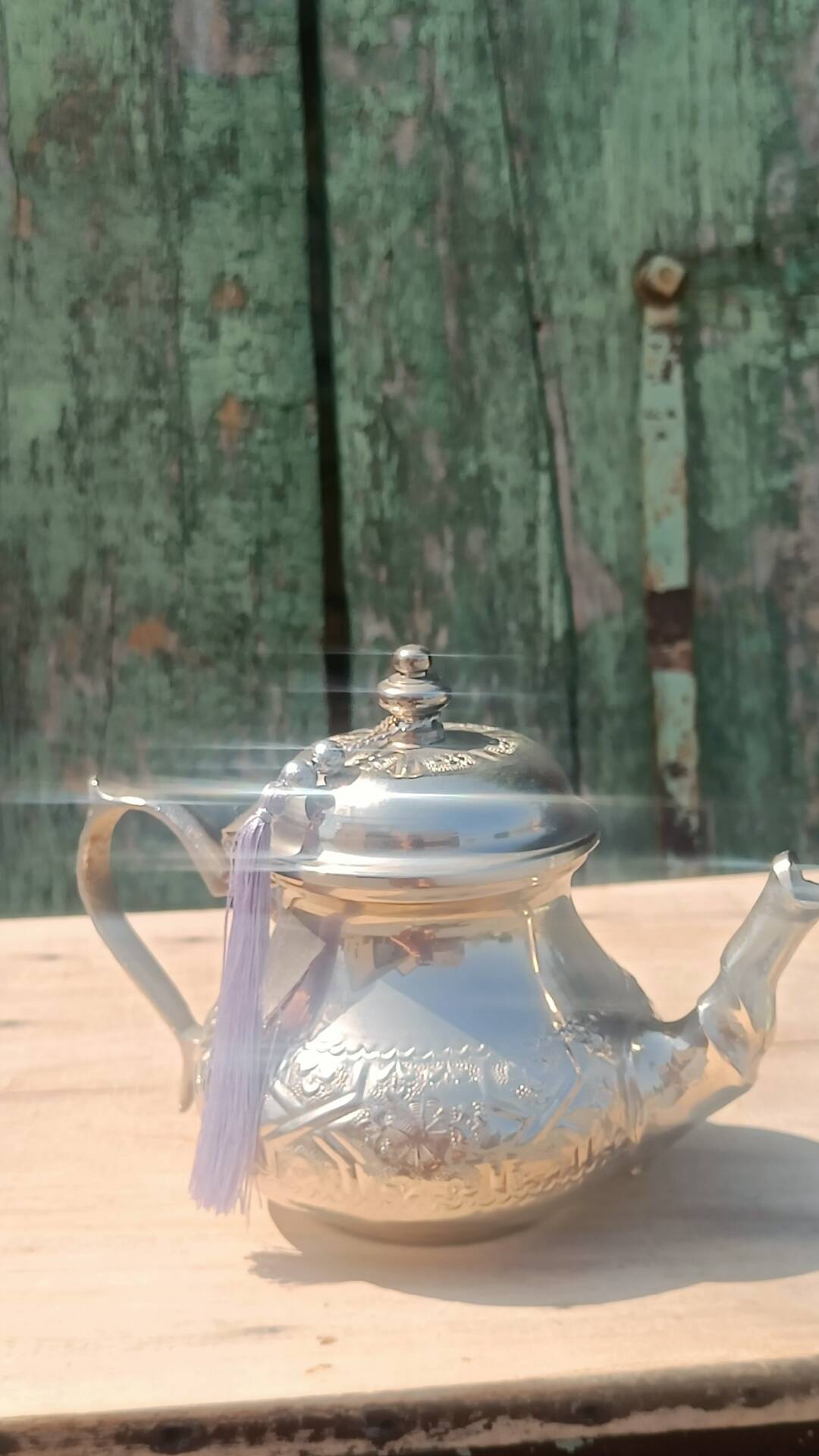 Vintage Moroccan teapot in silver-plated metal – Marouan