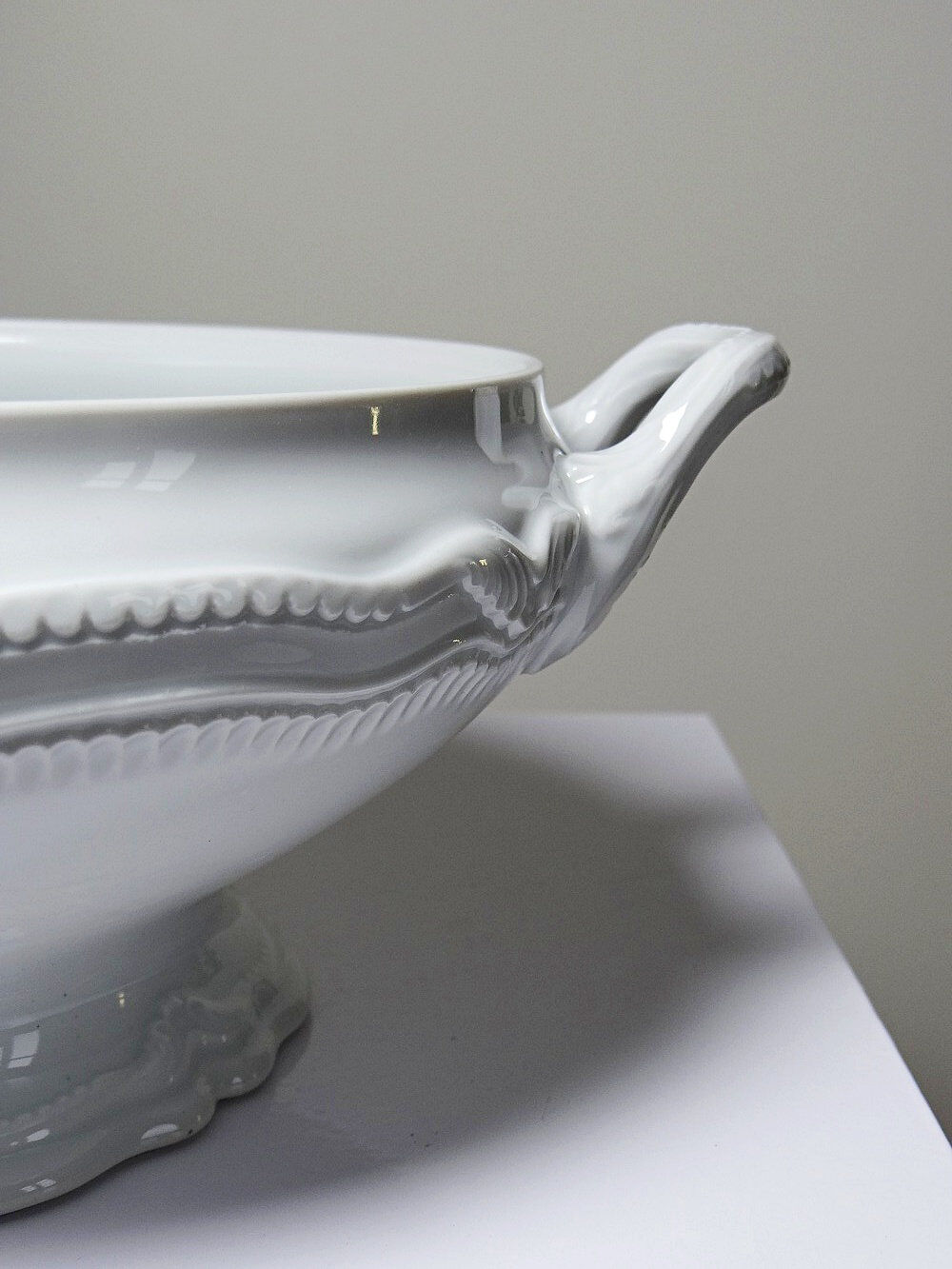 White fine porcelain soup tureen/vegetable dish from Limoges attributed to Barnardaud, vintage.