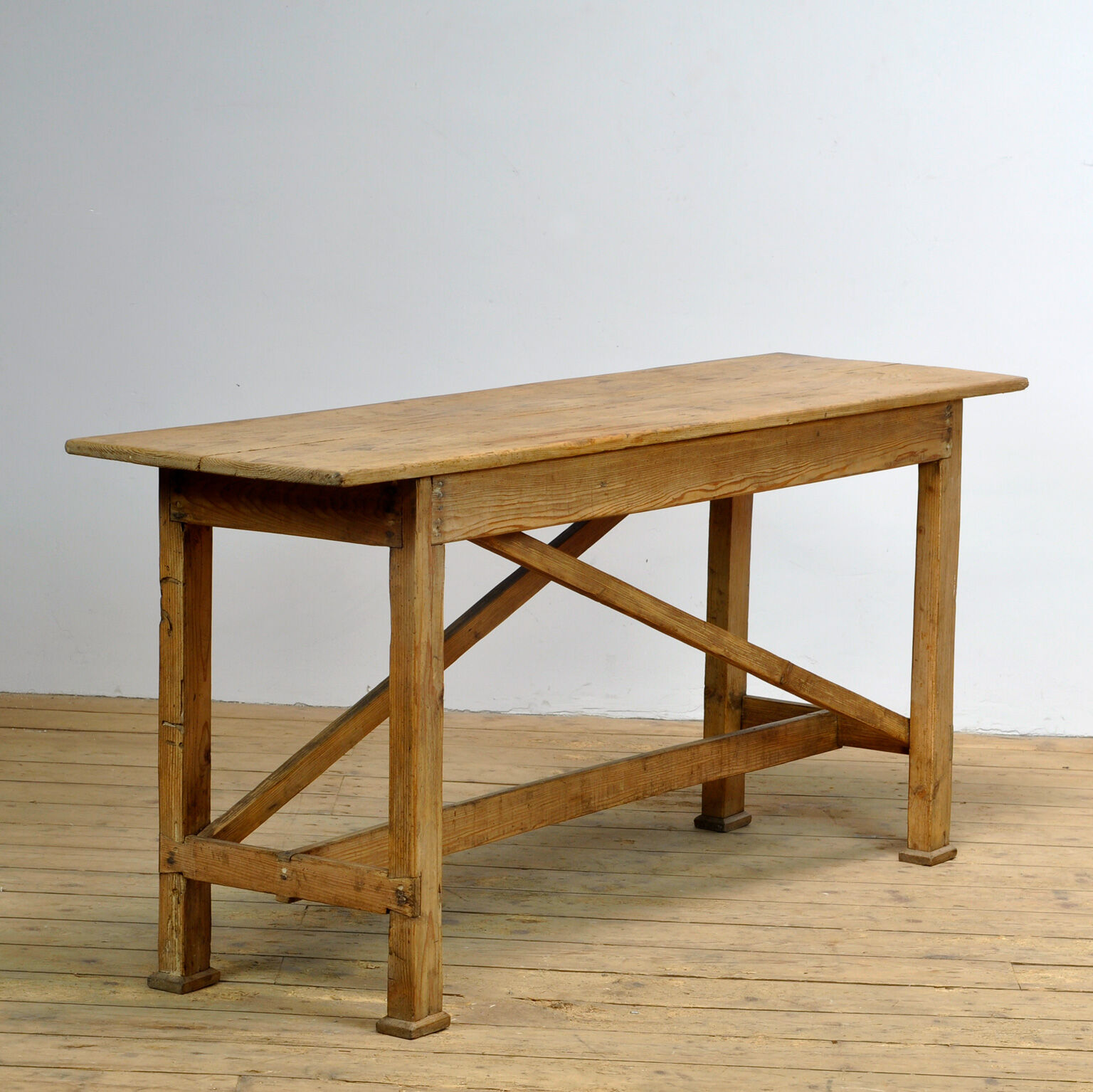 Pine hallway table, circa 1930