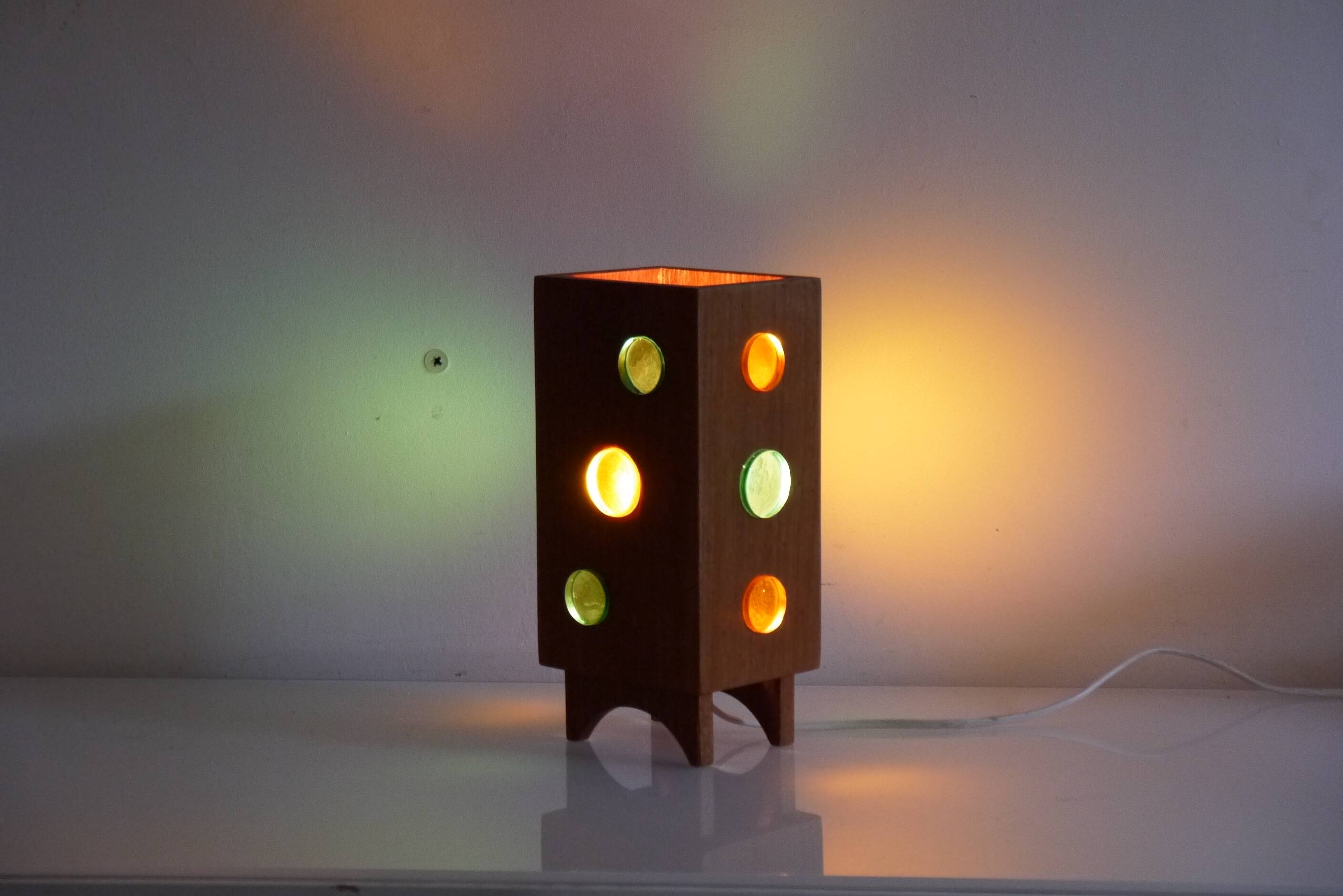 Lampe scandinave en teck et verre 1960