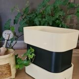 Vintage kitchen scale