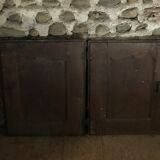 Deux portes anciennes de buffet