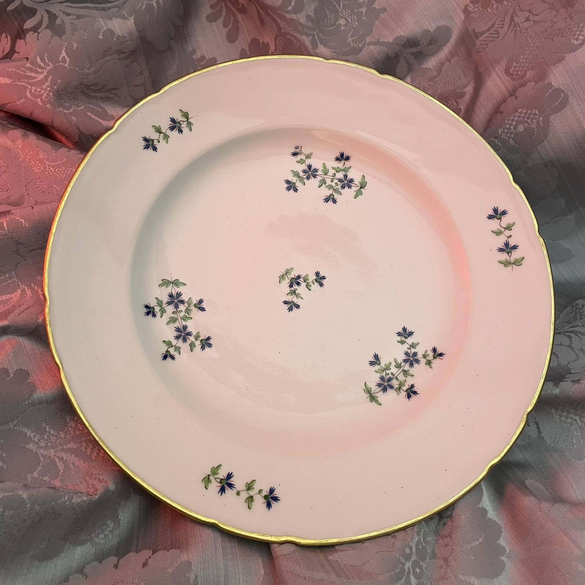 Porcelain plate from the Duke of Angoulême | Cornflower floral motif