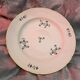 Assiette en porcelaine du Duc d’Angoulême | Motif floral Barbeaux (Bleuets)