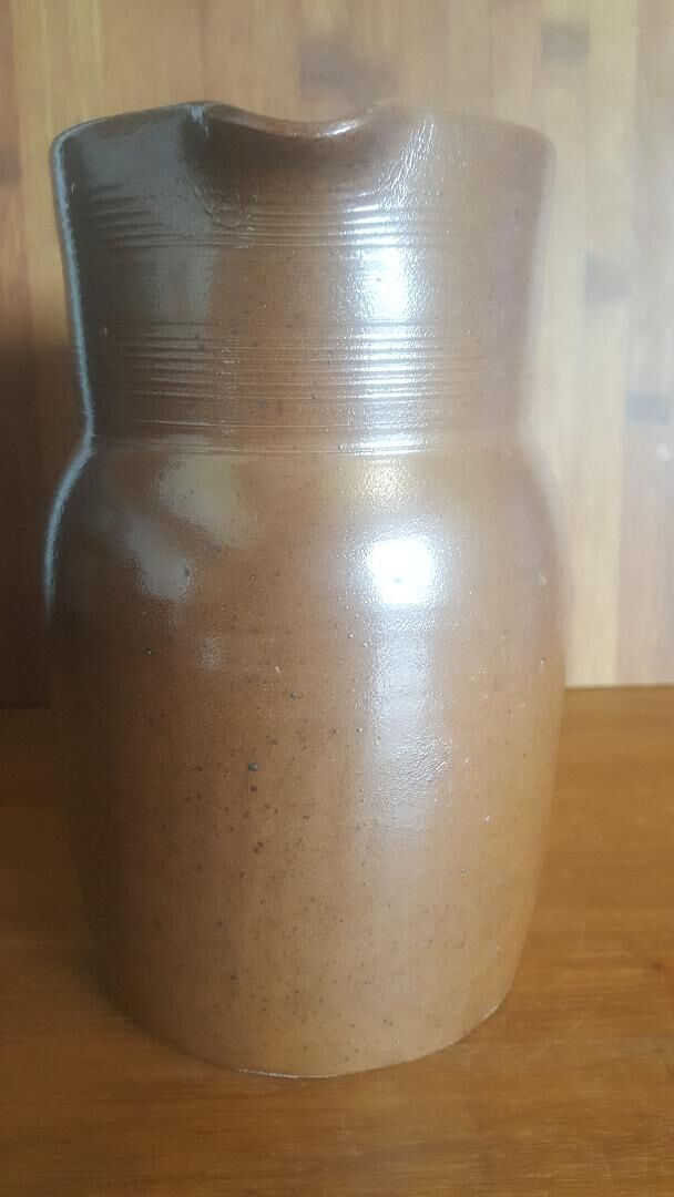 Large vintage pitcher in Berry sandstone 1.5 L