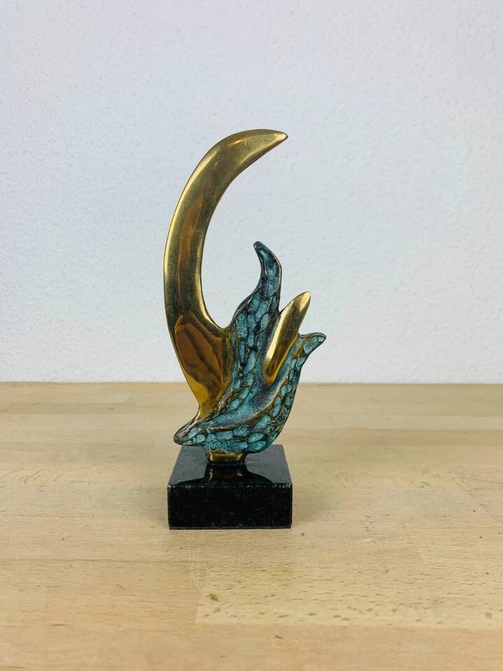 Bronze sculpture from the Signe Möbus workshop in São Paulo, Brazil.
