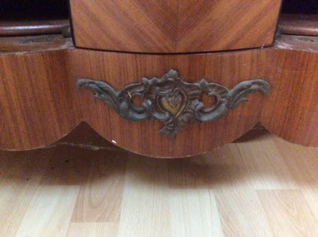 Armoire 2 portes avec marqueterie