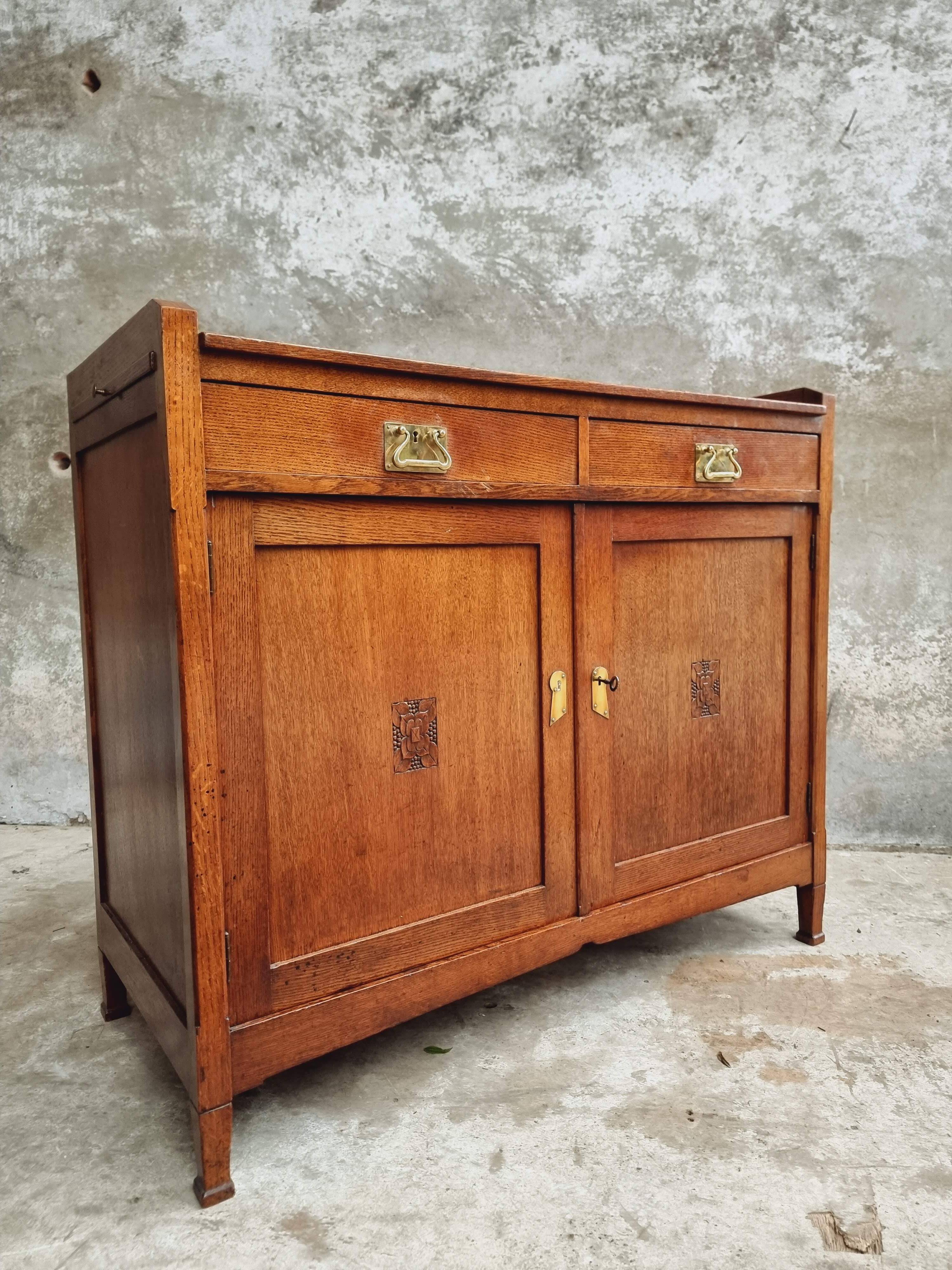 Antique sideboard chest of drawers Art Deco oak