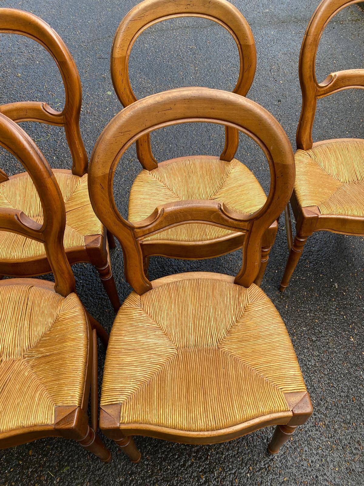 4 or 5 Louis Philippe chairs in solid wood and straw