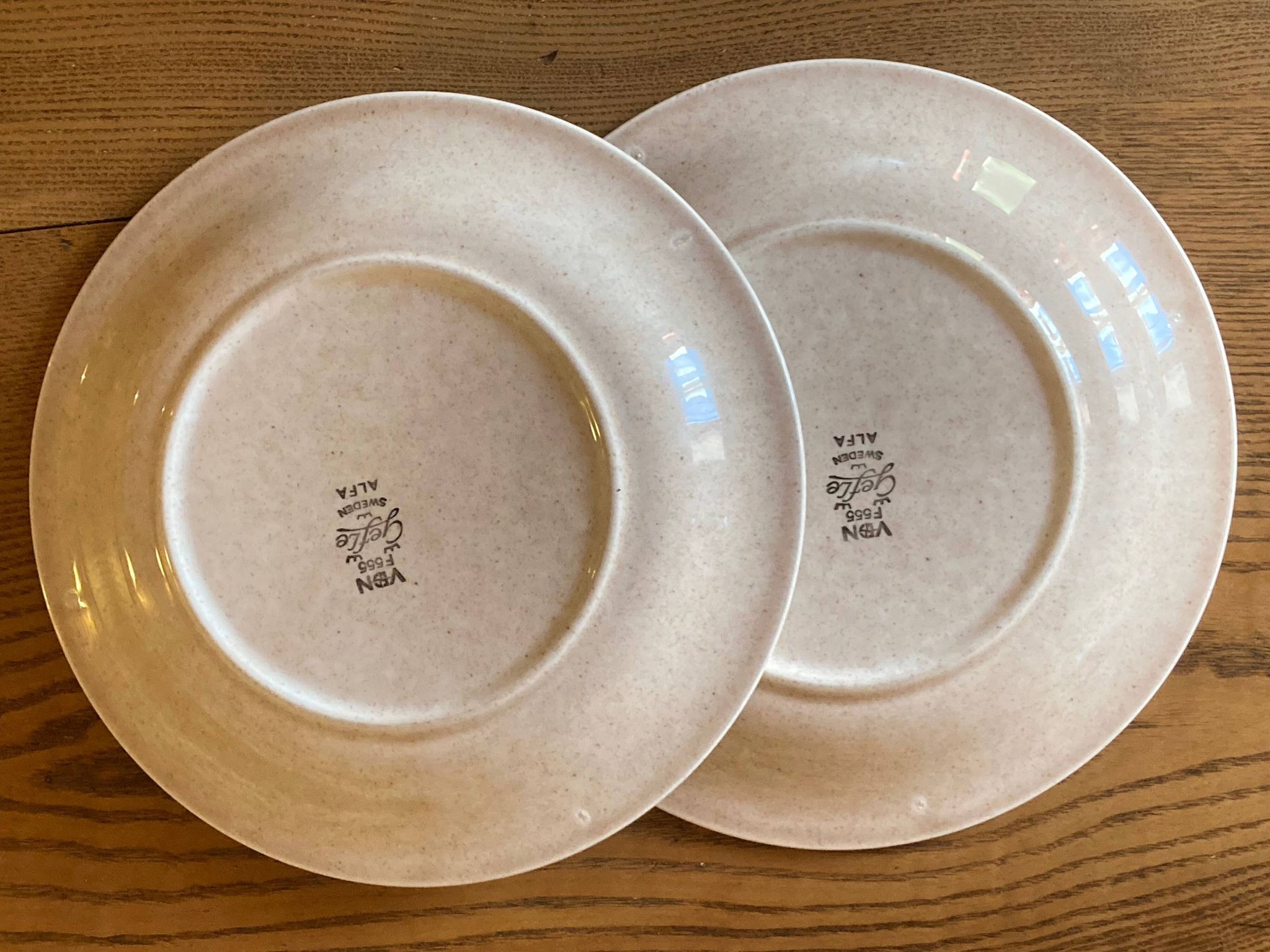 Pair of vintage Swedish Gefle plates, 1970s