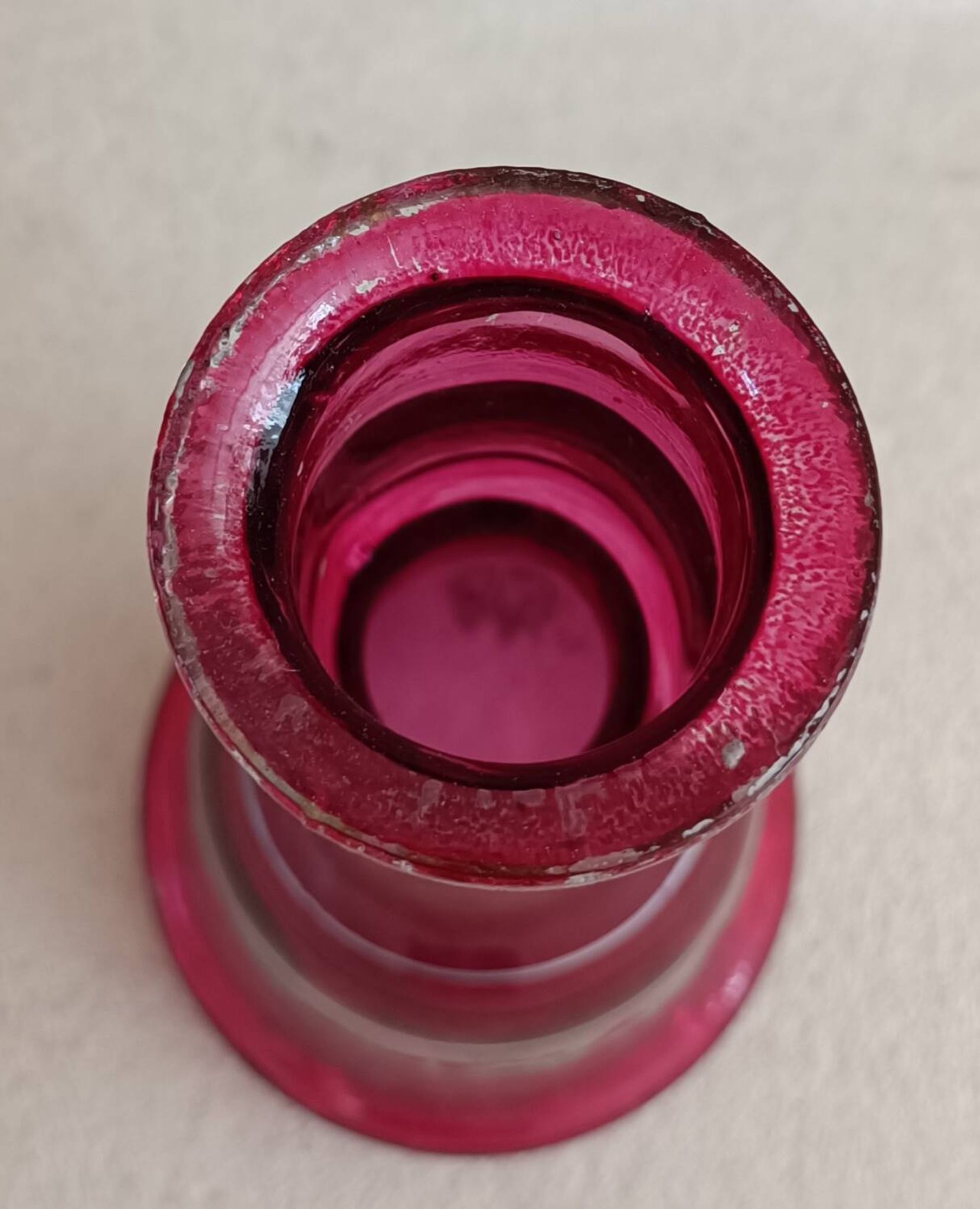 Molded glass vase