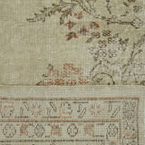 Handmade oriental contemporary 1980s 262 cm x 361 cm beige wool carpet