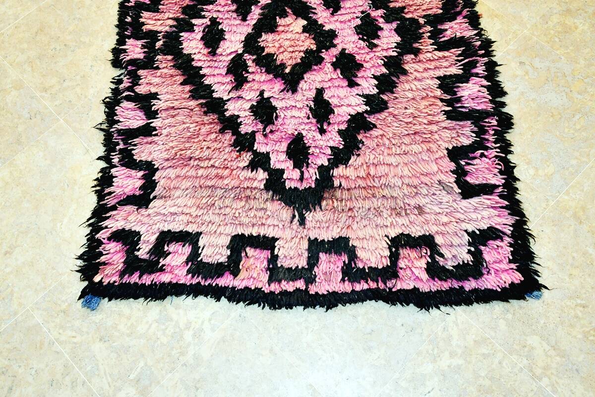 Moroccan Berber rug boujaad hallway vintage 365 x 80 cm