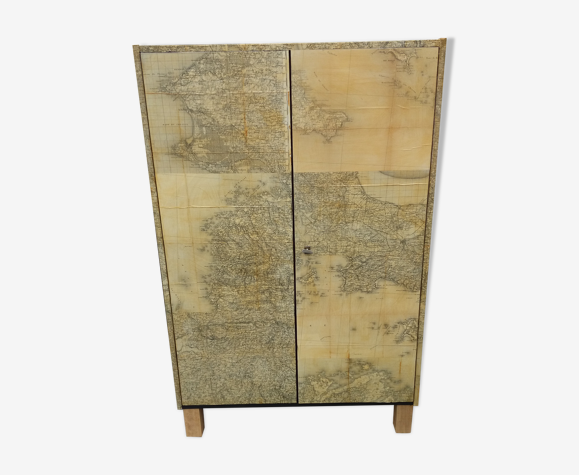Armoire vintage