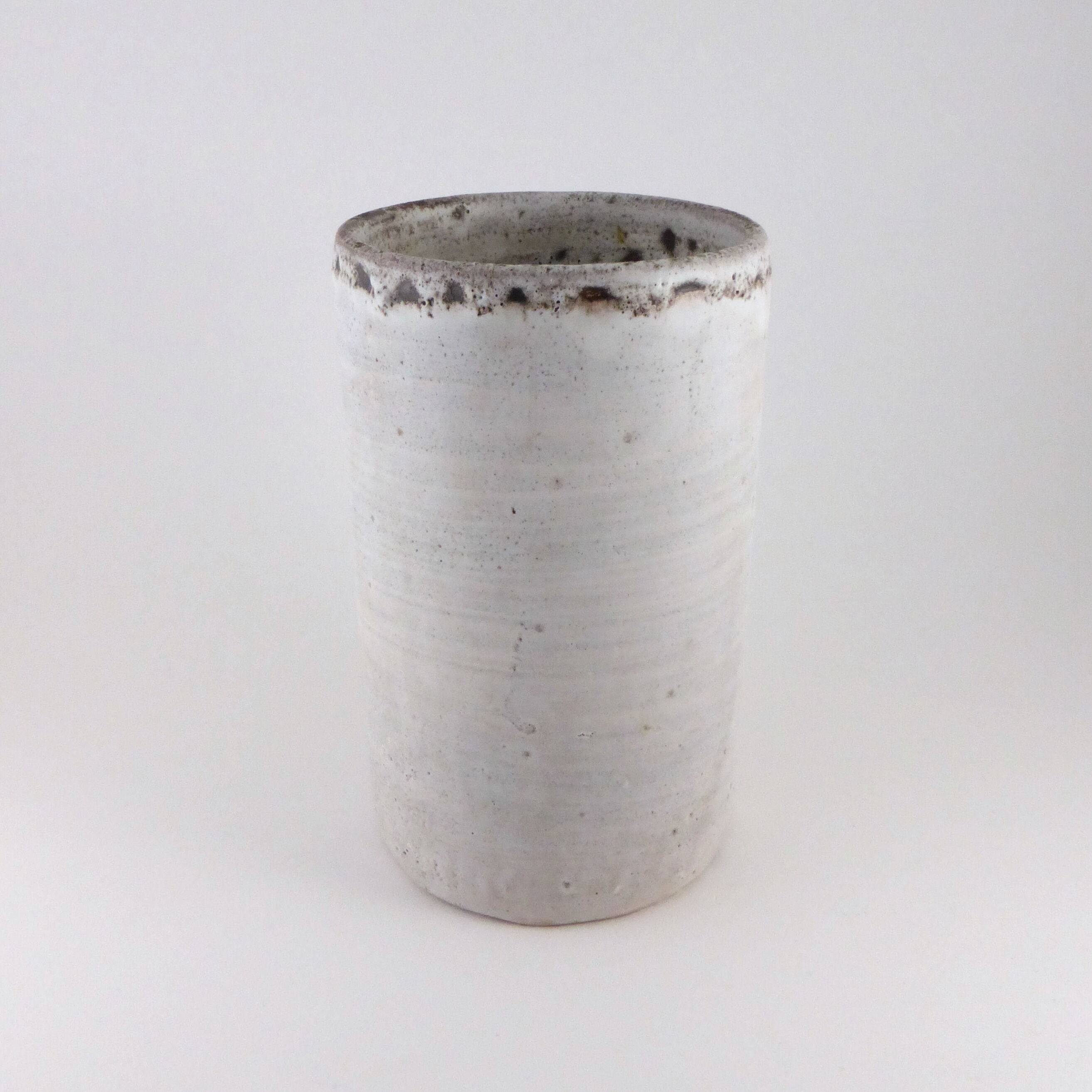 Vase nuanced white roll 1960