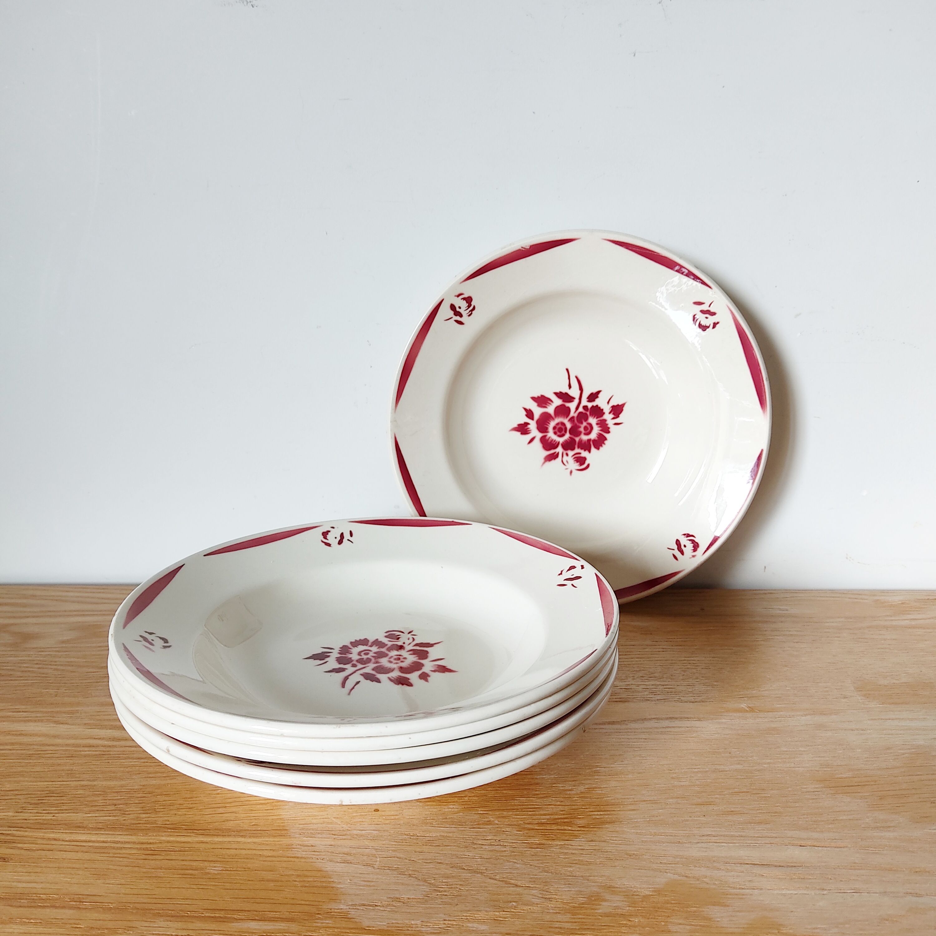6 old hollow plates