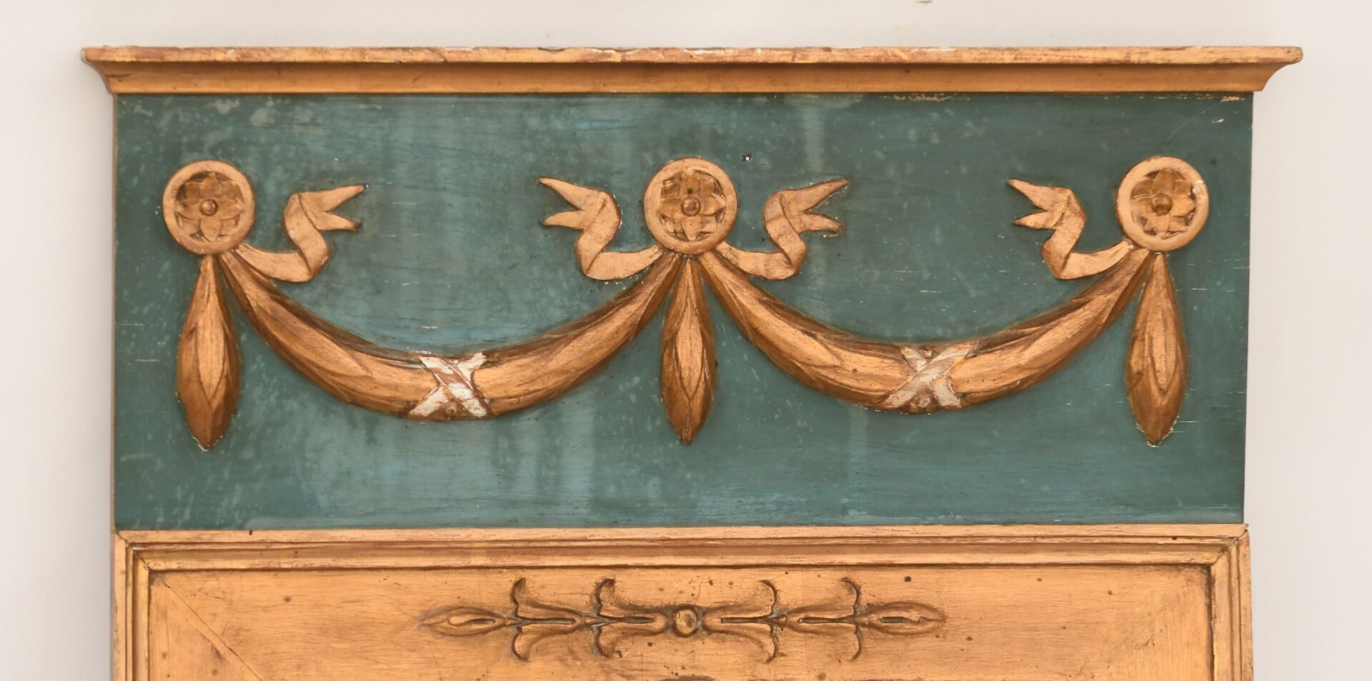 Empire-style painted mirror  47x96cm