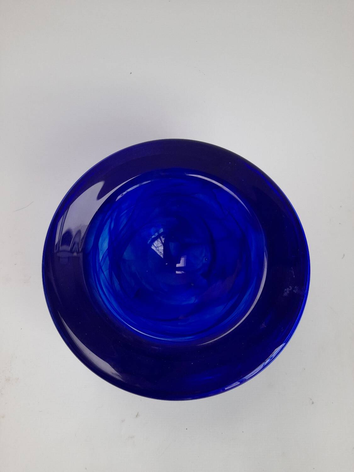 Atoll empty pocket by Anna Ehrner for Kosta Boda