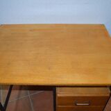 Bureau vintage en fer et bois