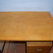 Bureau vintage en fer et bois