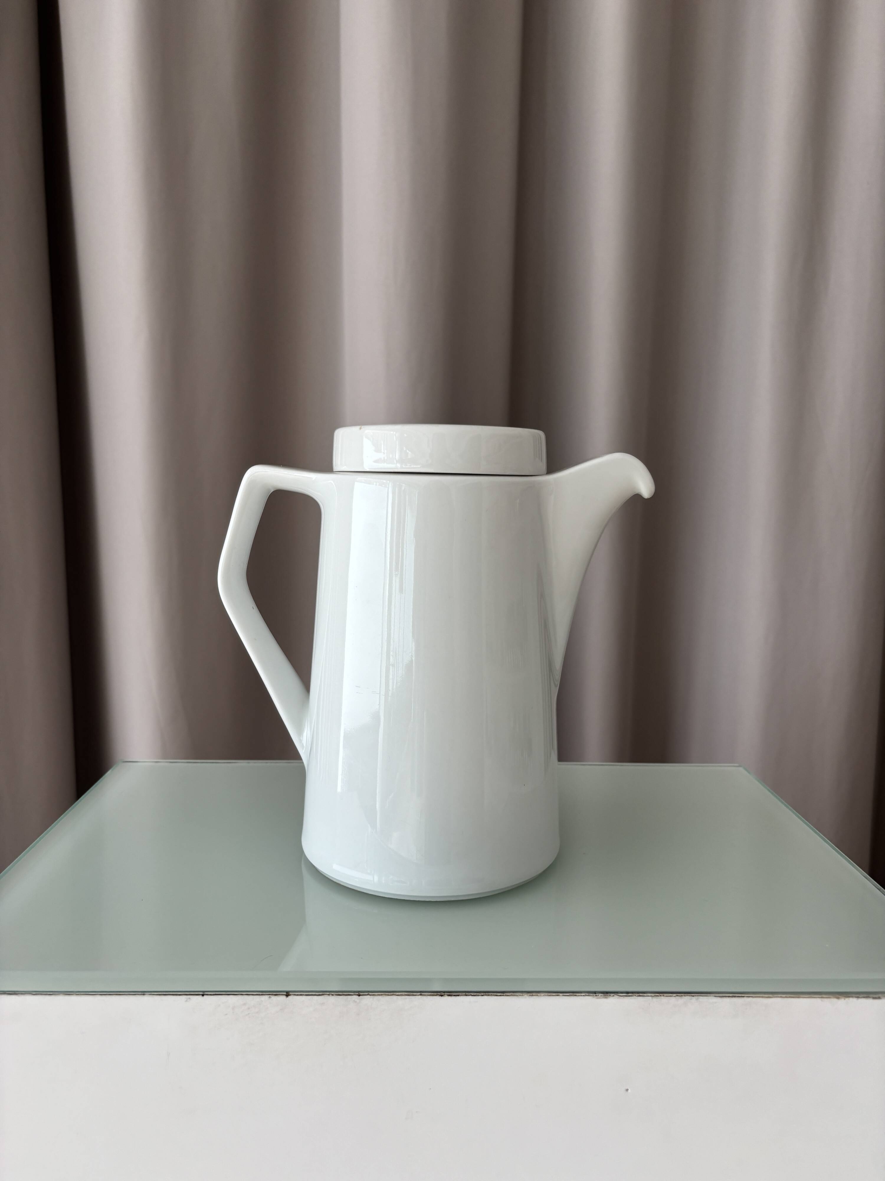 Vintage modernist coffee pot / teapot Schönwald