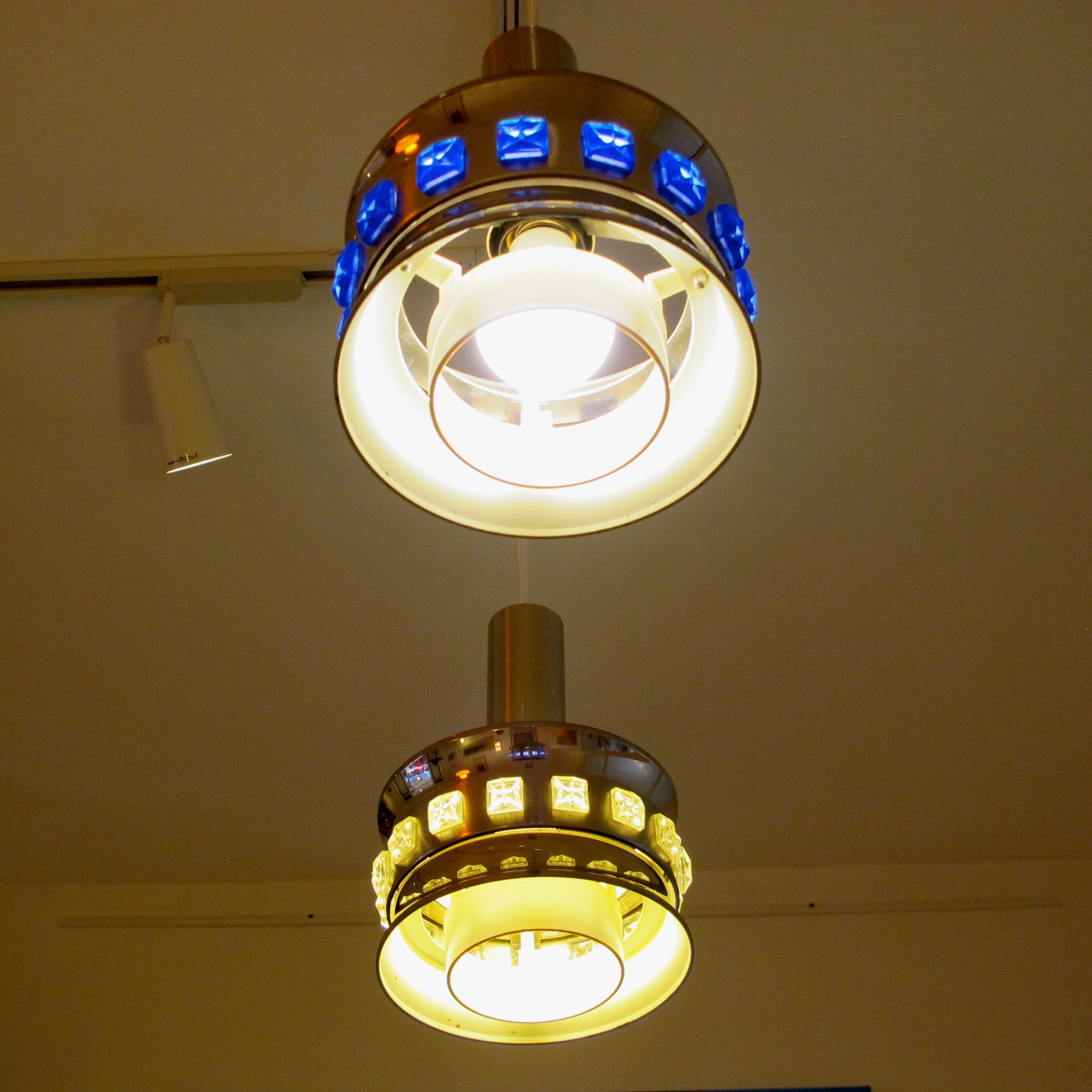 Pair of suspensions Space age around 1970 in Metal Chrome