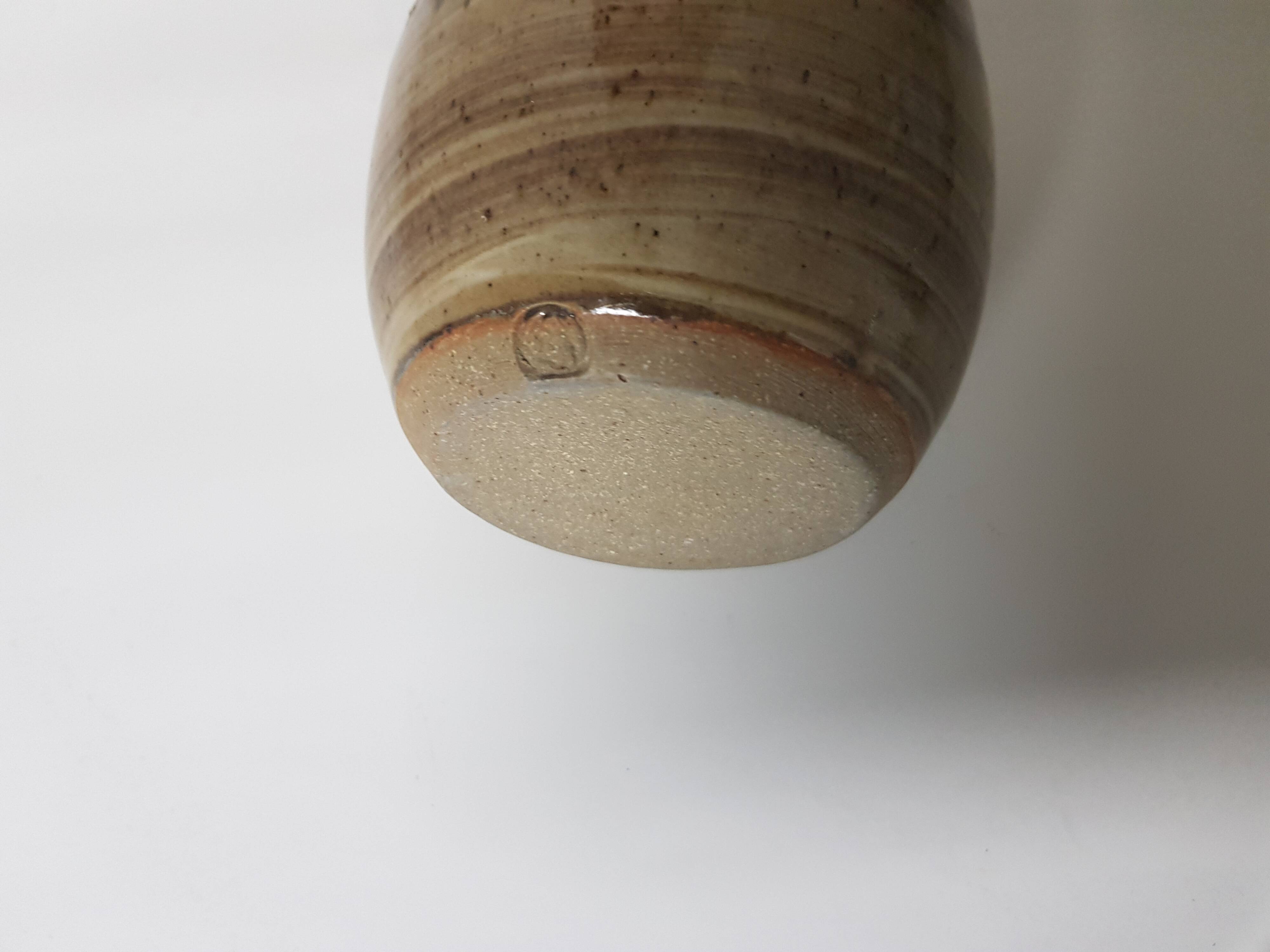 Glazed ceramic vase - Signed pictogram (Signature to be identified)