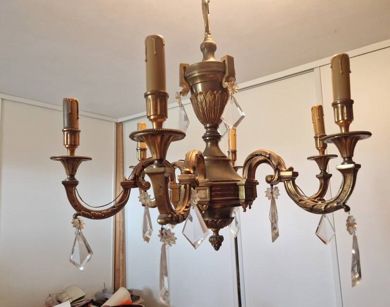 Lucien Gau, bronze worker since 1860 - Bronze chandelier with crystal pendants